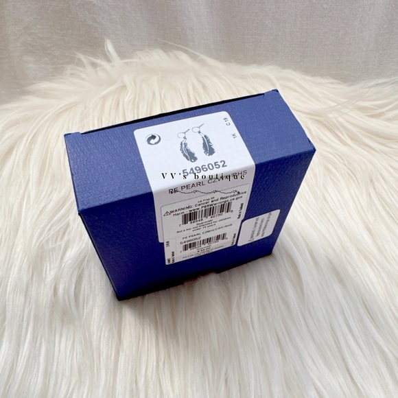 NWT Swarovski Nice Feather Pierced Earrings White Rhodium Plated 5496052 - Picture 5 of 6